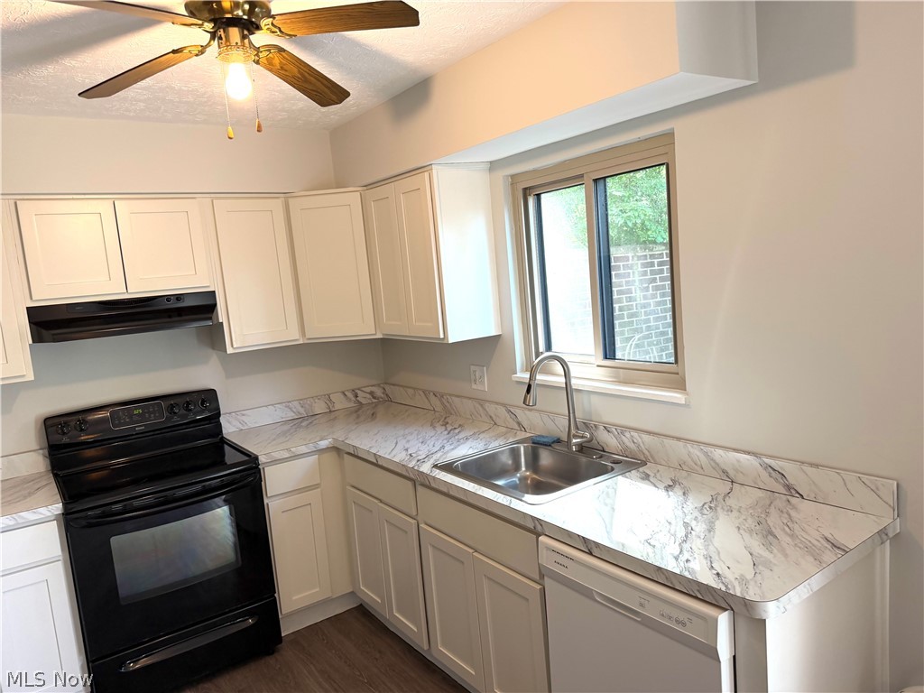 512 Turnberry Lane Richmond Heights OH 44143
