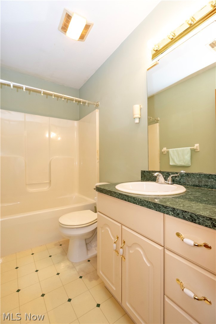 3098 Bayberry Cove Wooster OH 44691