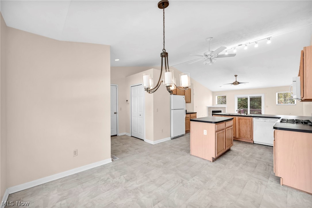 1024 Saint Michaels Way Madison OH 44057