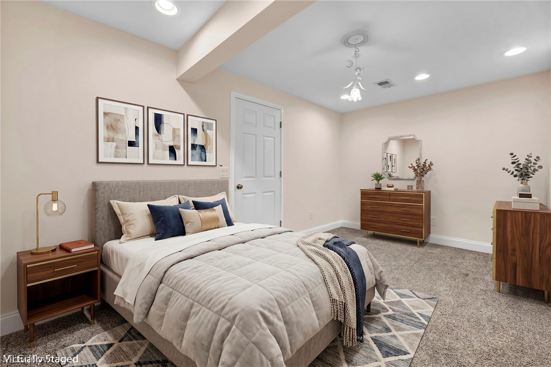 1024 Saint Michaels Way Madison OH 44057