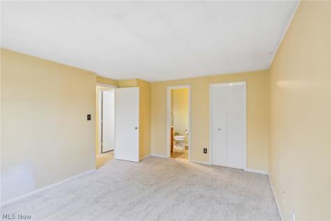 9510 Cove Drive North Royalton OH 44133