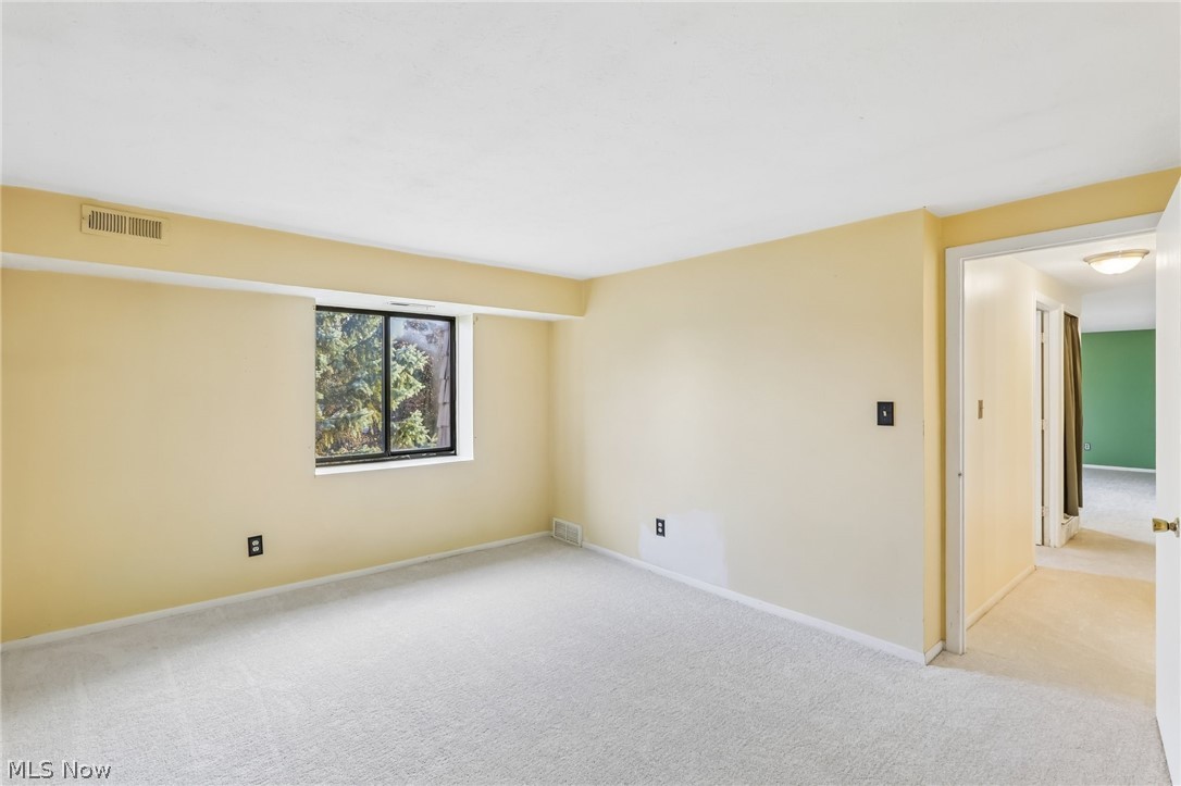 9510 Cove Drive North Royalton OH 44133