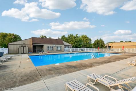 9510 Cove Drive North Royalton OH 44133