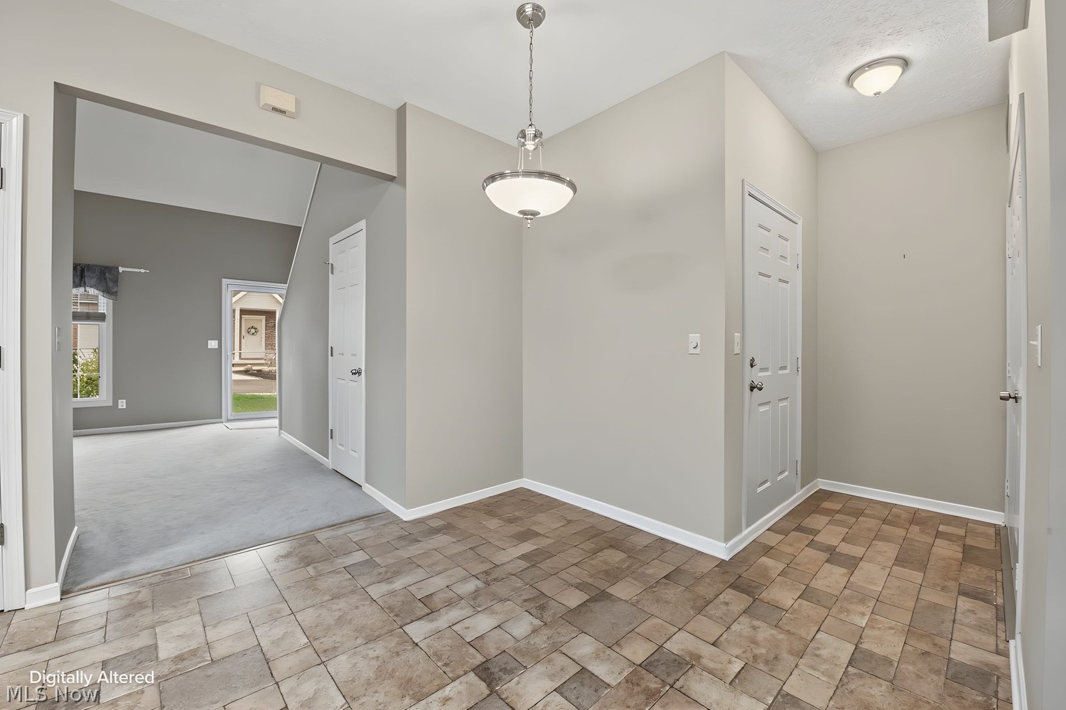 2056 Jennifer Street Akron OH 44313