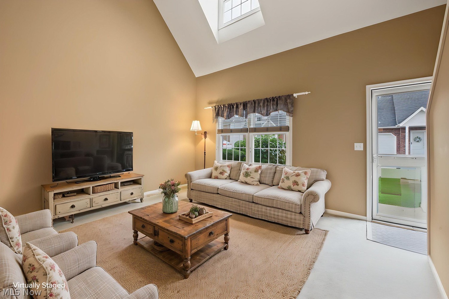 2056 Jennifer Street Akron OH 44313