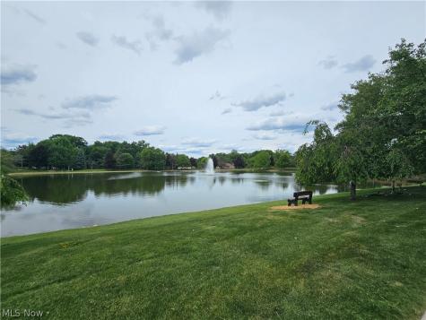 8605 Scenicview Drive Broadview Heights OH 44147