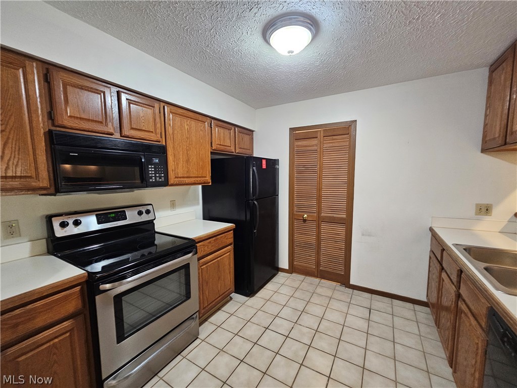 8605 Scenicview Drive Broadview Heights OH 44147