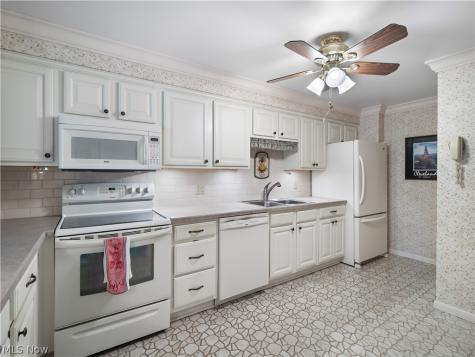 22555 Center Ridge Road Rocky River OH 44116