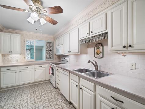 22555 Center Ridge Road Rocky River OH 44116
