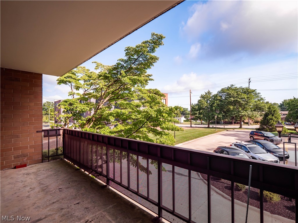 22555 Center Ridge Road Rocky River OH 44116