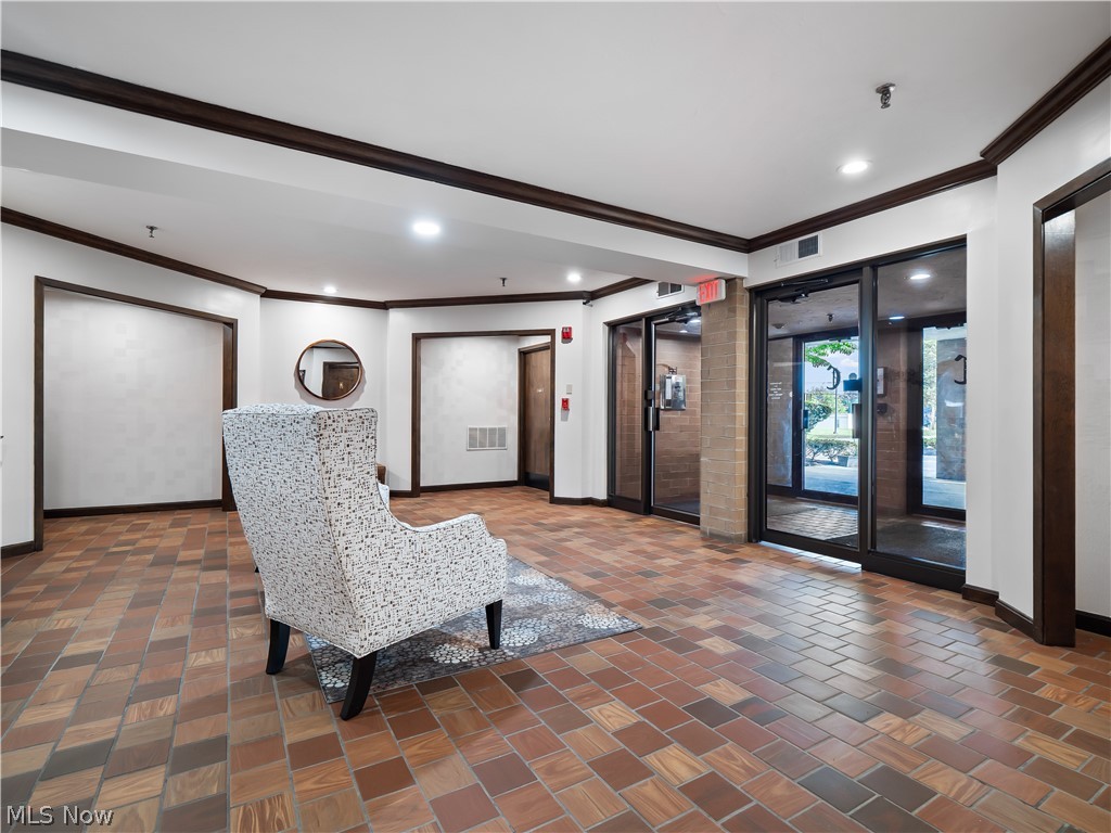22555 Center Ridge Road Rocky River OH 44116