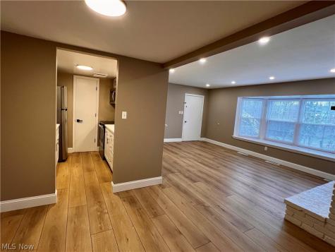 6910 Carriage Hill Drive Brecksville OH 44141