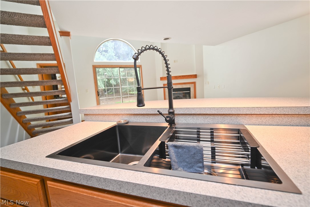 325 S Linden Court Warren OH 44484