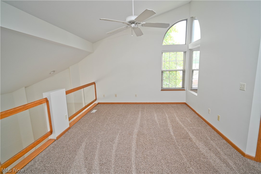 325 S Linden Court Warren OH 44484