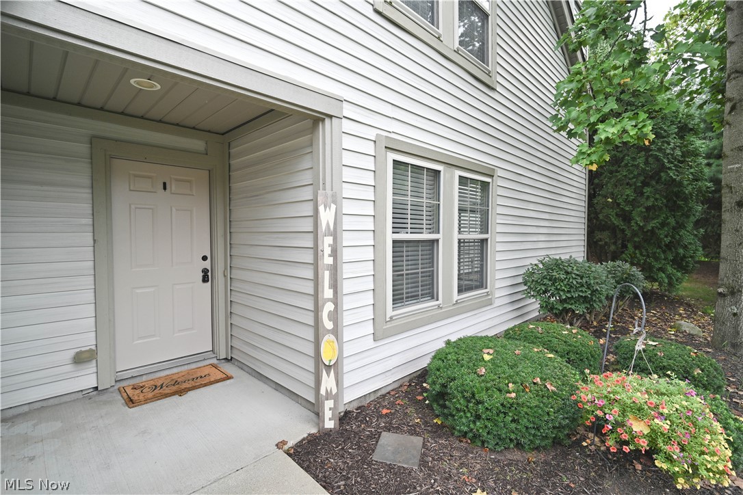 325 S Linden Court Warren OH 44484
