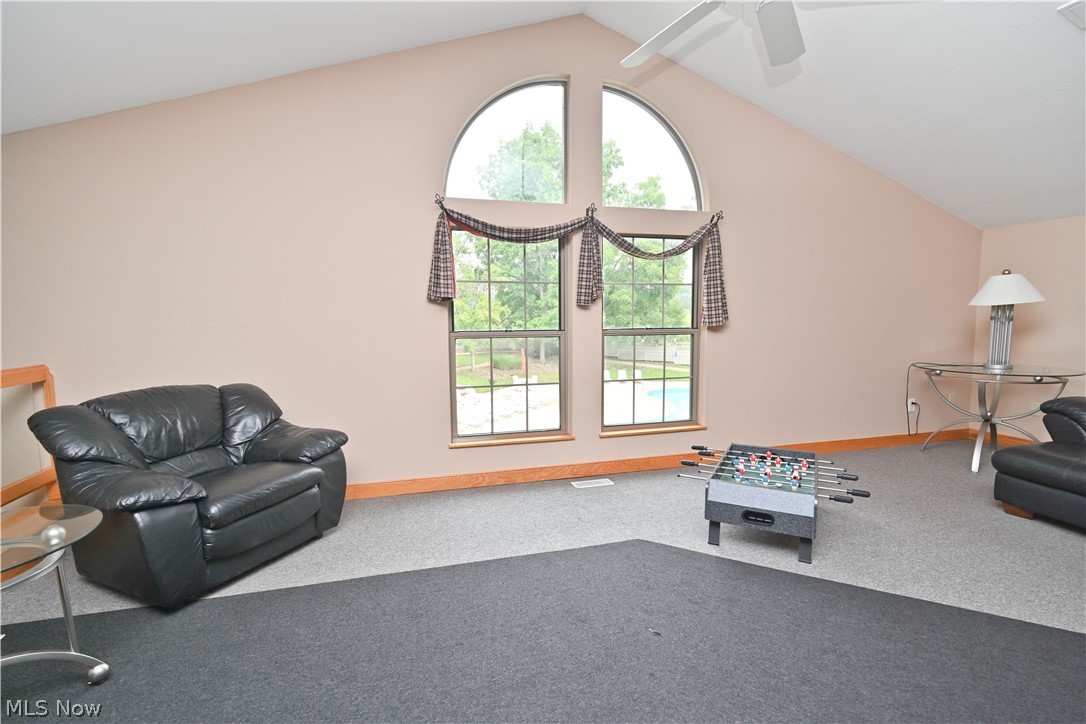 325 S Linden Court Warren OH 44484