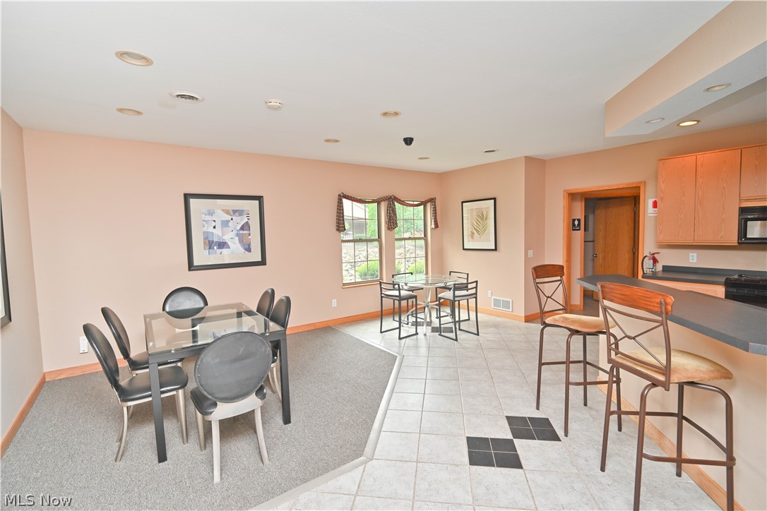 325 S Linden Court Warren OH 44484