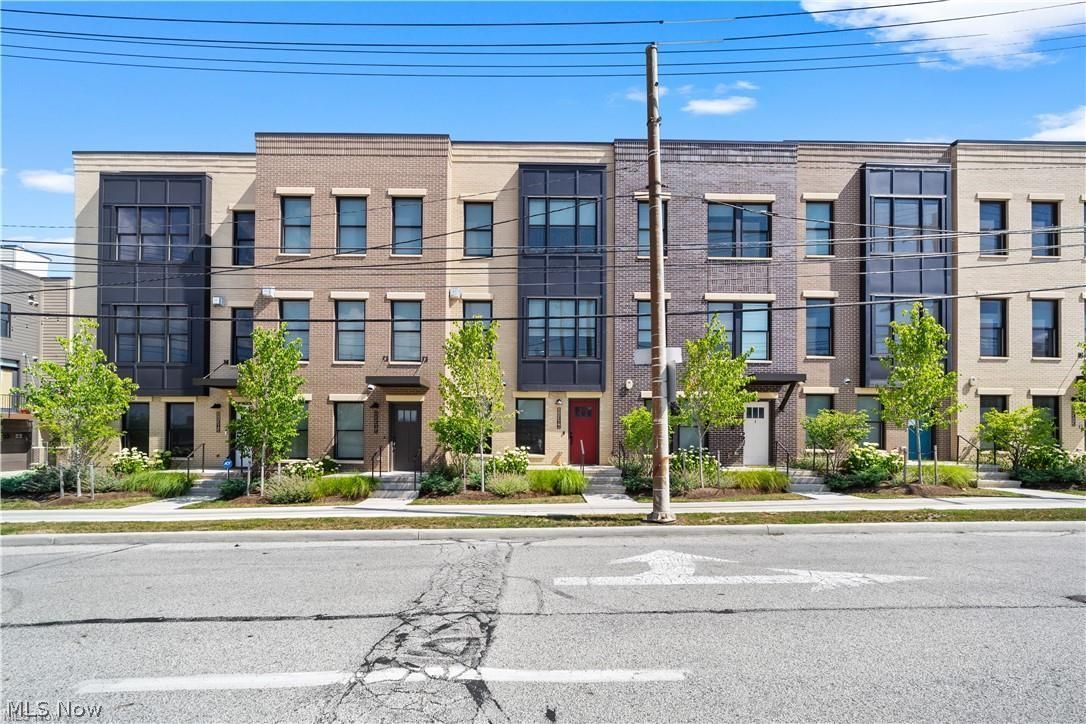 11206 N Park Place Cleveland OH 44104