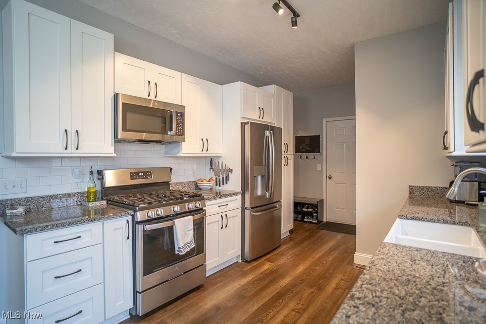 2091 Jennifer Street Akron OH 44313