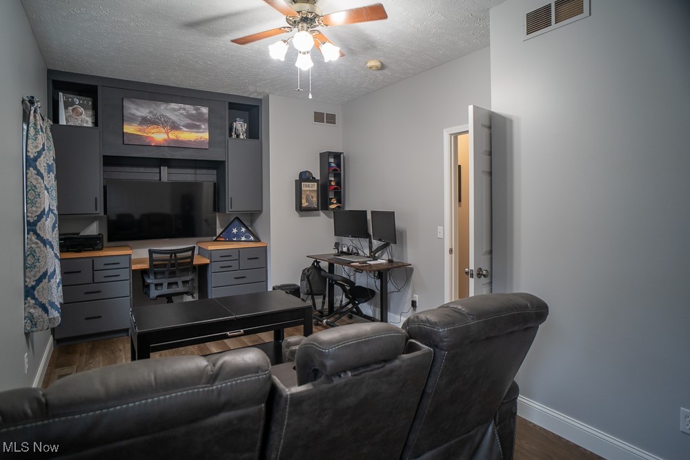 2091 Jennifer Street Akron OH 44313