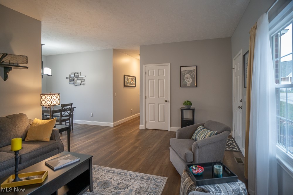 2091 Jennifer Street Akron OH 44313