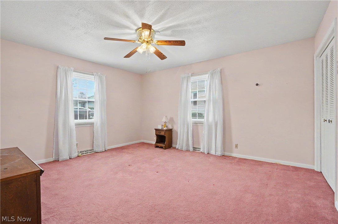 934 Canterbury Lane Salem OH 44460