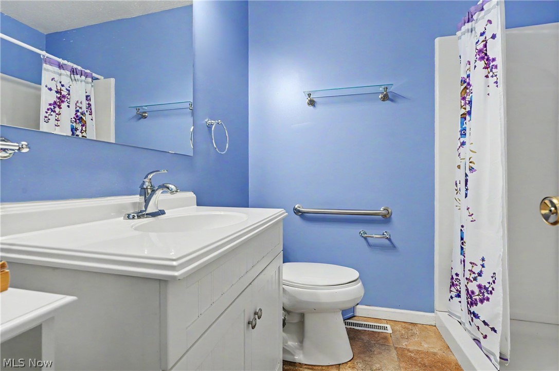 934 Canterbury Lane Salem OH 44460