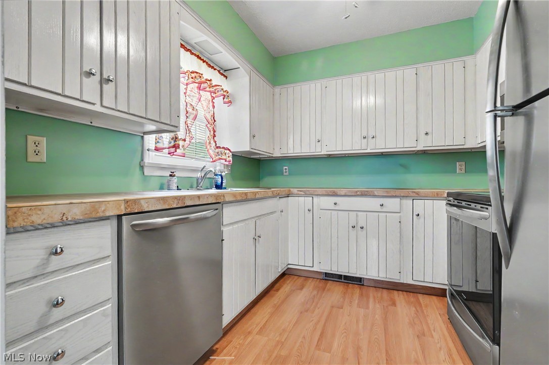 934 Canterbury Lane Salem OH 44460
