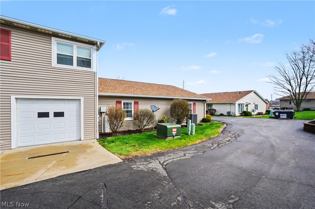 934 Canterbury Lane Salem OH 44460