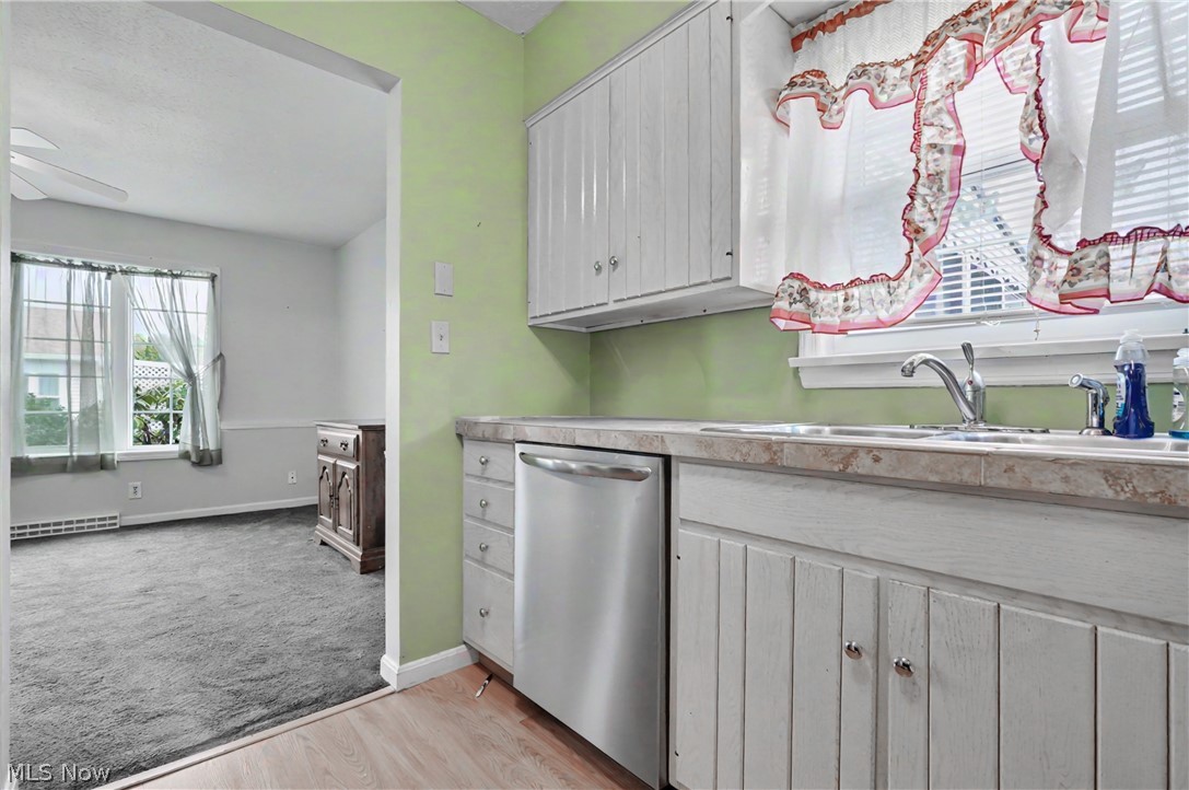 934 Canterbury Lane Salem OH 44460