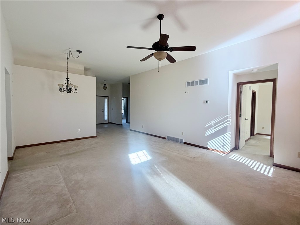 20 Walker Circle Girard OH 44420