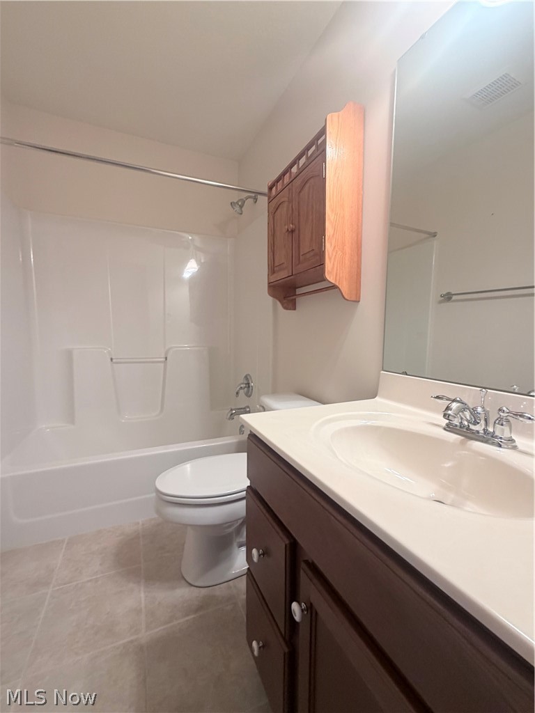 20 Walker Circle Girard OH 44420