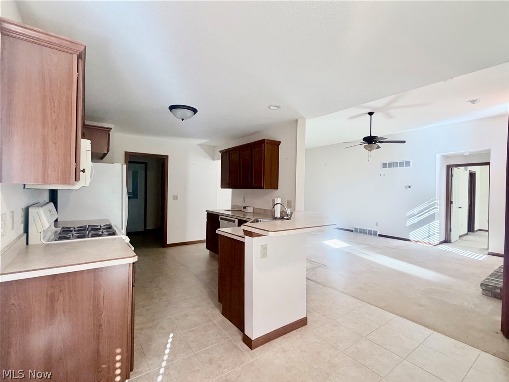 20 Walker Circle Girard OH 44420