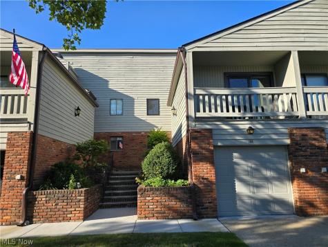 144 Kimrose Ln Lane Broadview Heights OH 44147