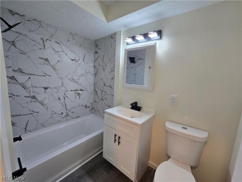 144 Kimrose Ln Lane Broadview Heights OH 44147