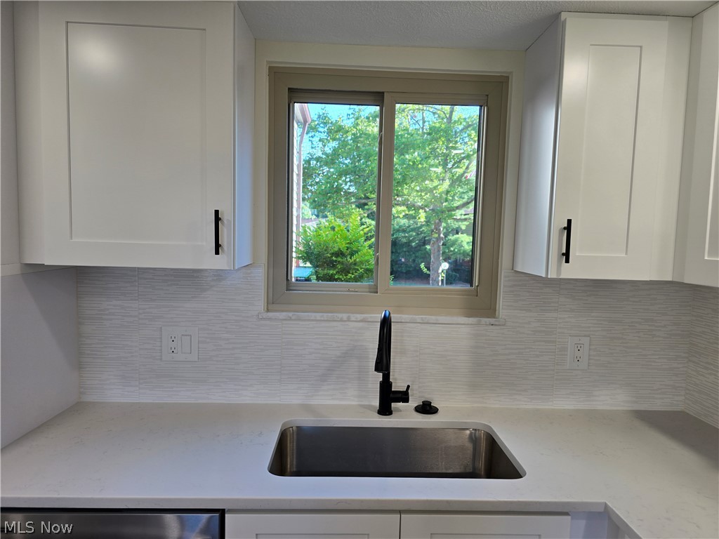 144 Kimrose Ln Lane Broadview Heights OH 44147