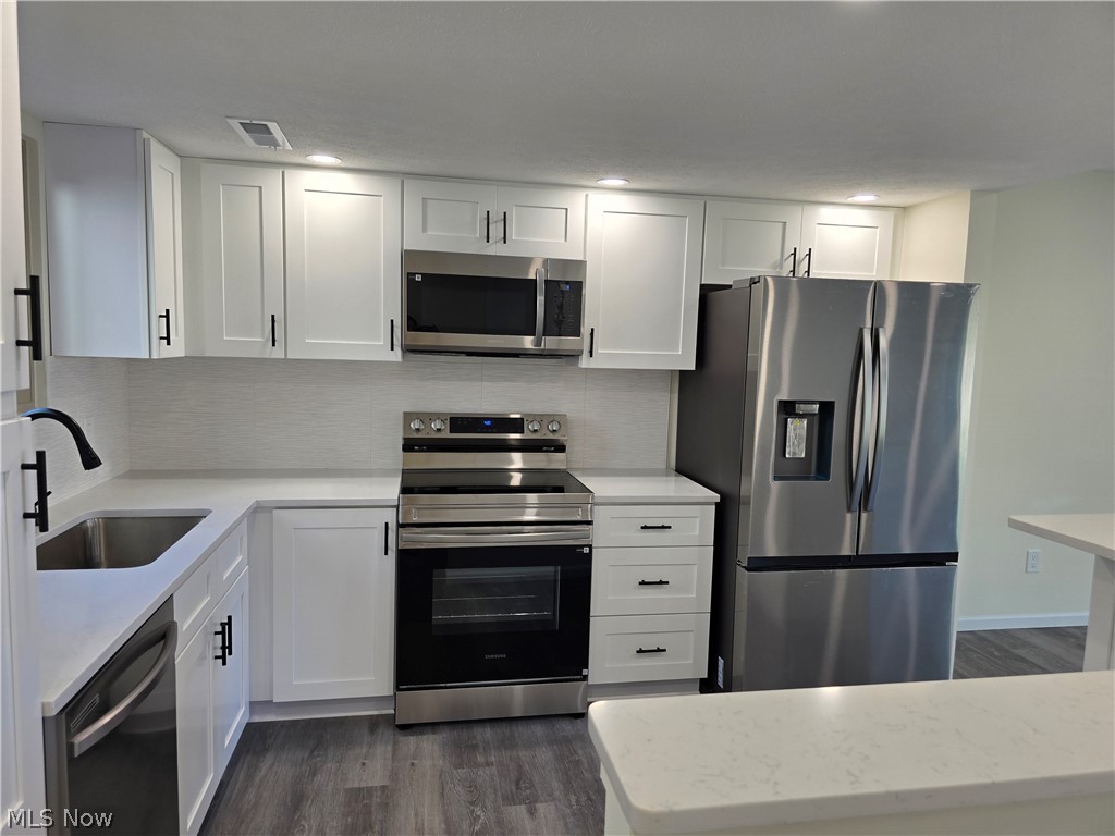 144 Kimrose Ln Lane Broadview Heights OH 44147