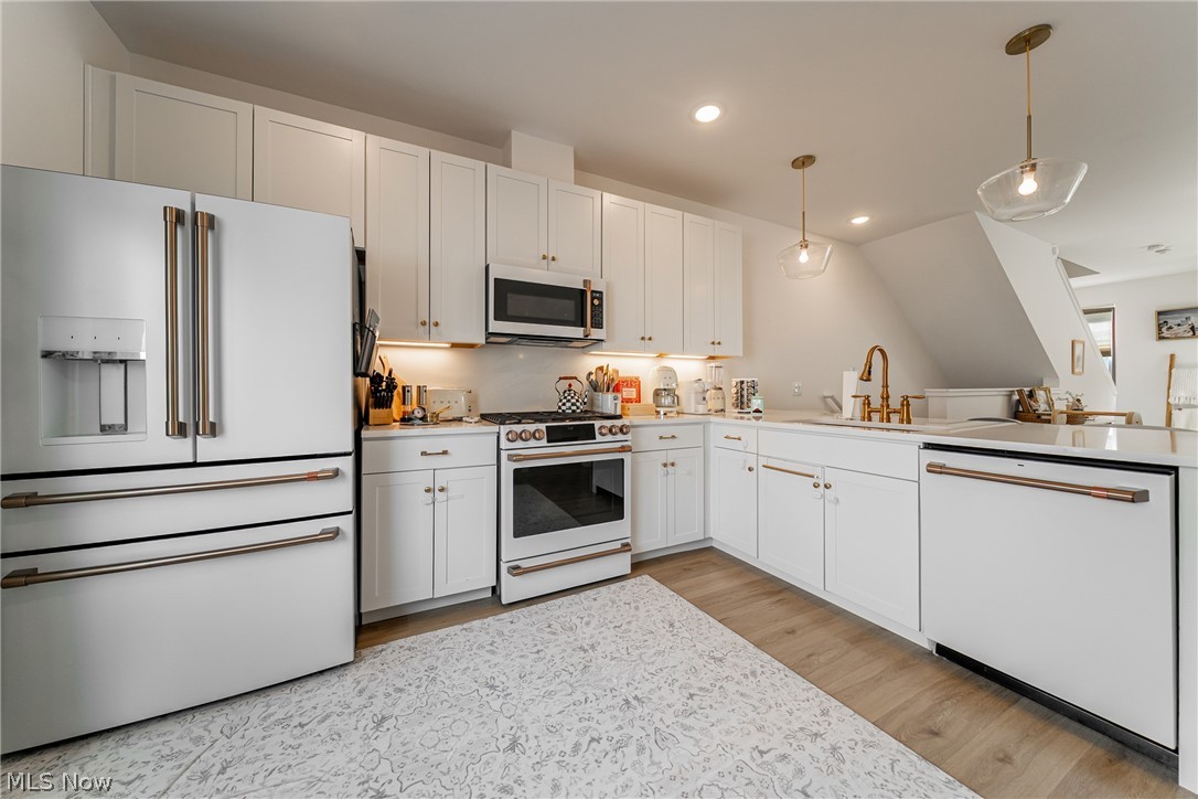 7311 Catlin Court Cleveland OH 44102
