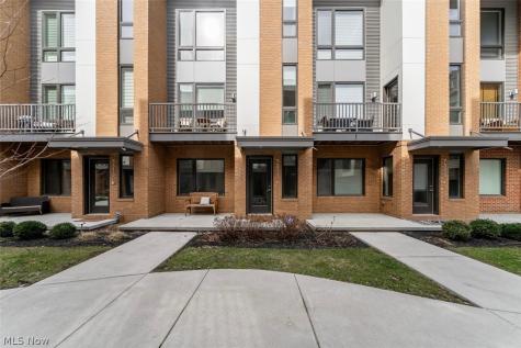 7311 Catlin Court Cleveland OH 44102