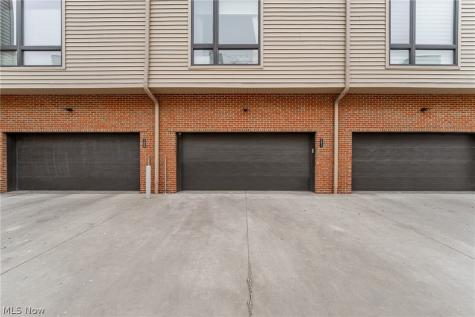 7311 Catlin Court Cleveland OH 44102