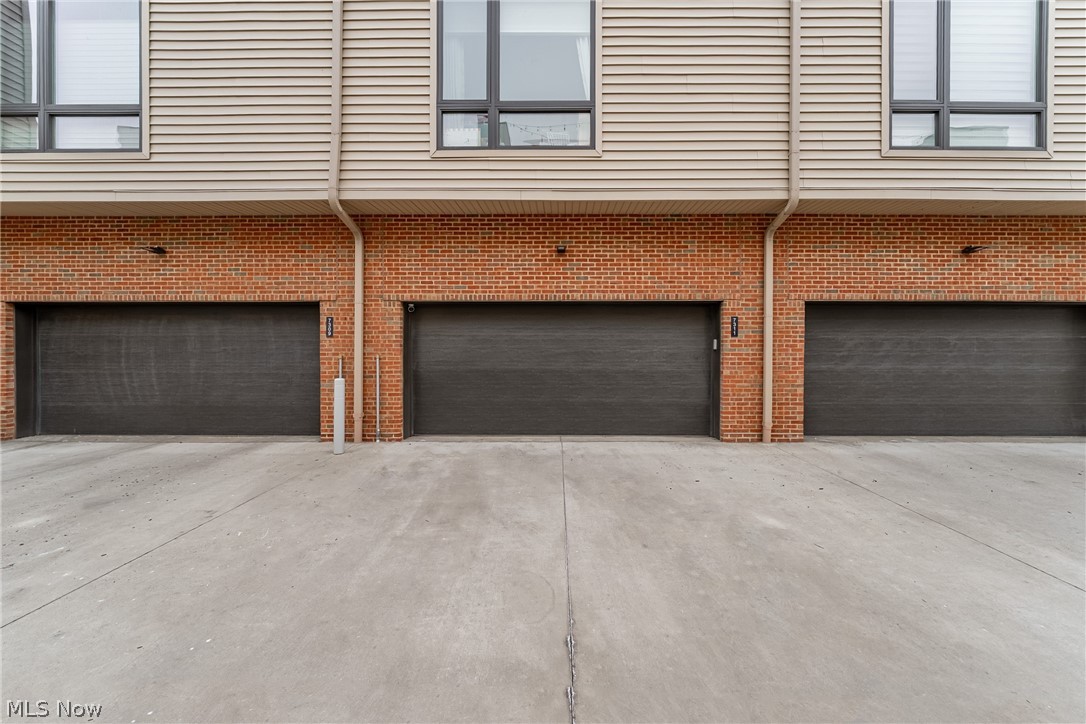7311 Catlin Court Cleveland OH 44102