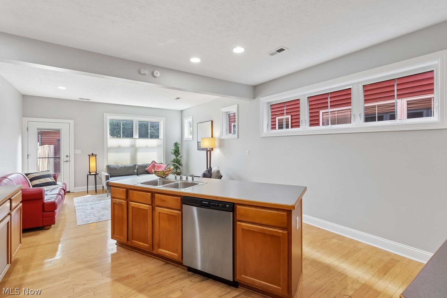 2013 W 58th Street Cleveland OH 44102