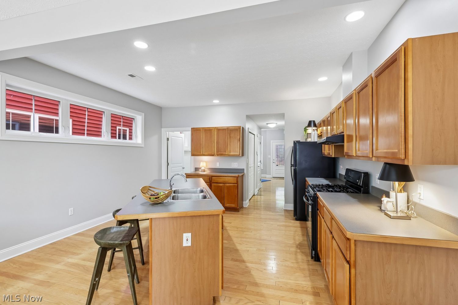2013 W 58th Street Cleveland OH 44102