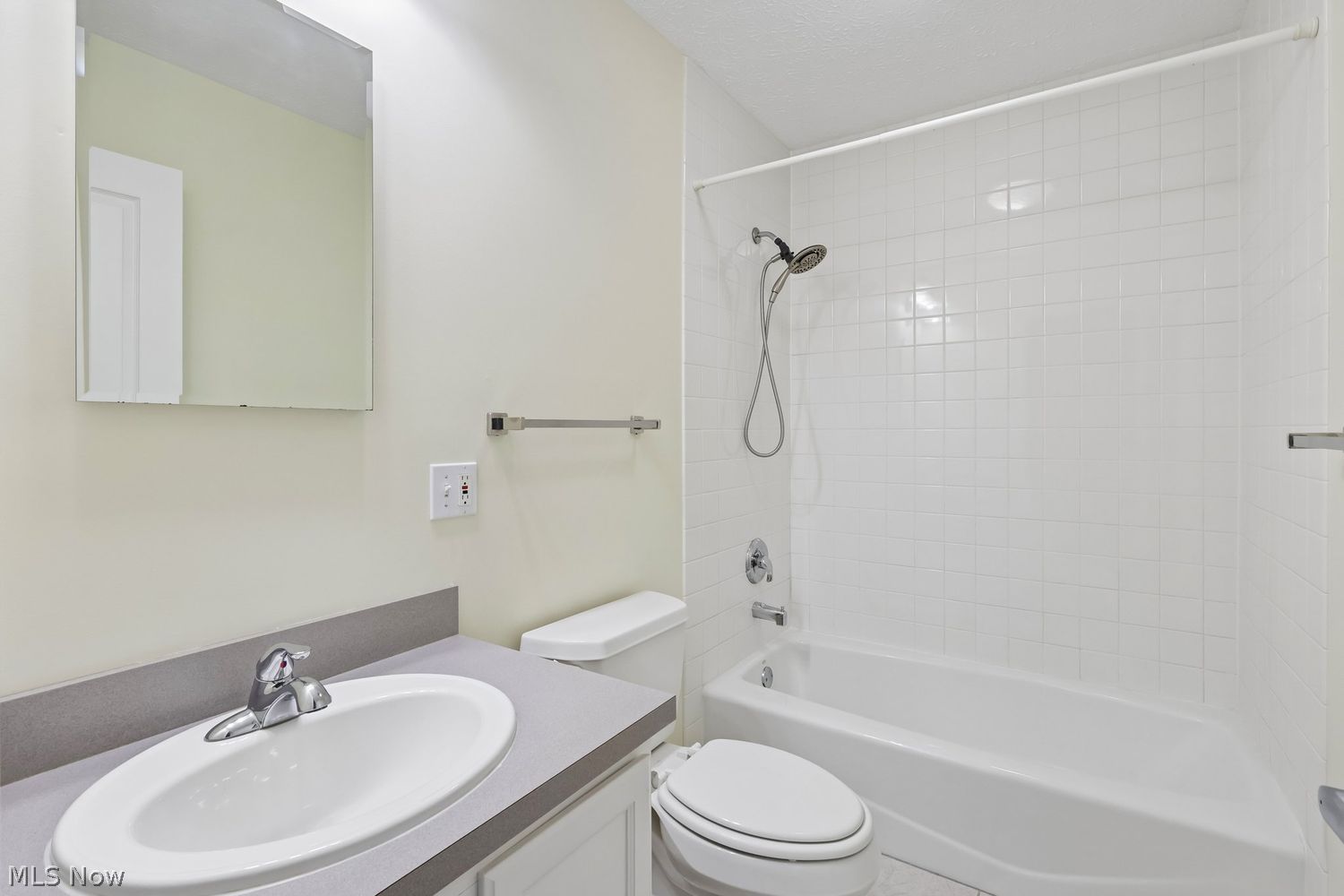 2013 W 58th Street Cleveland OH 44102