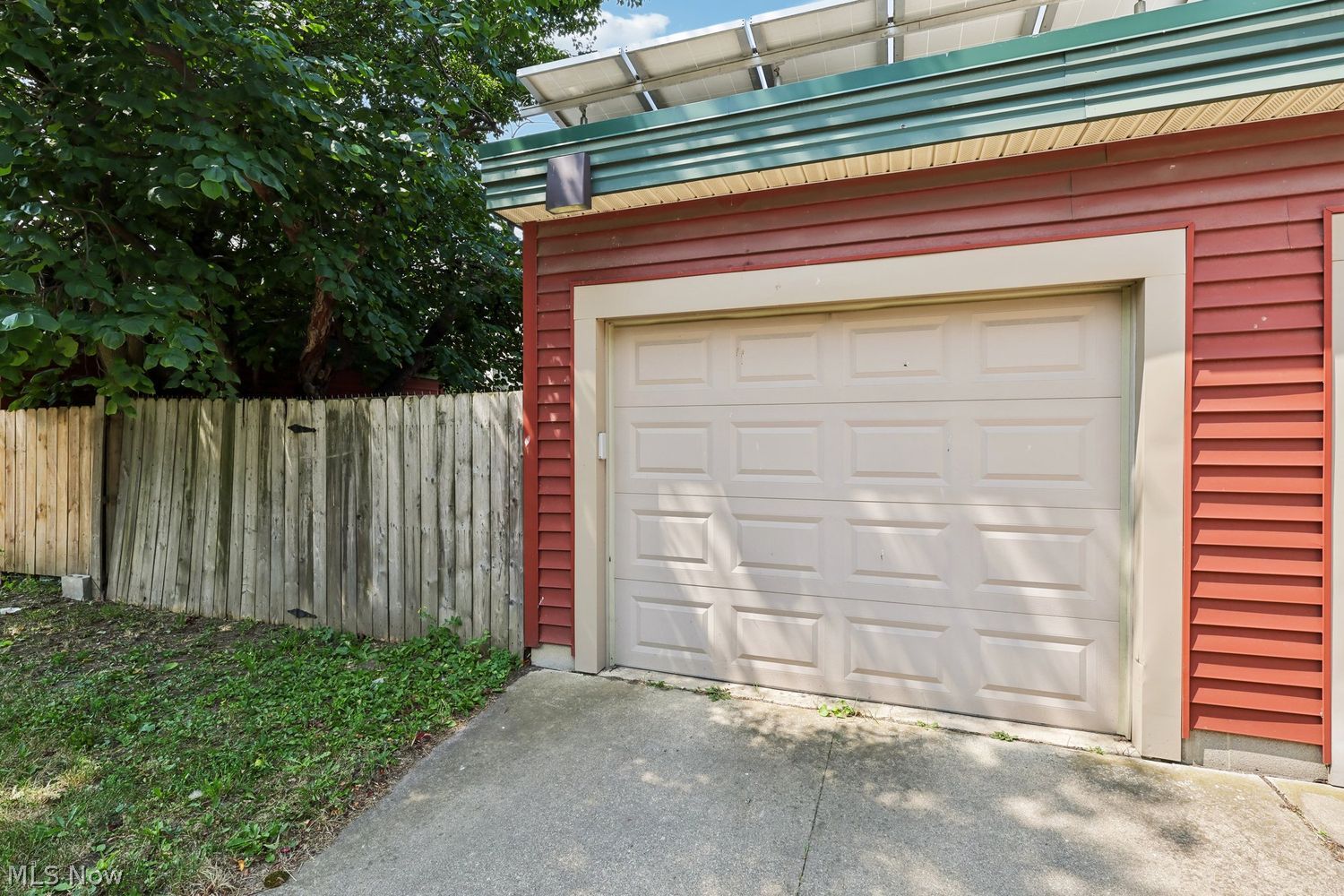 2013 W 58th Street Cleveland OH 44102