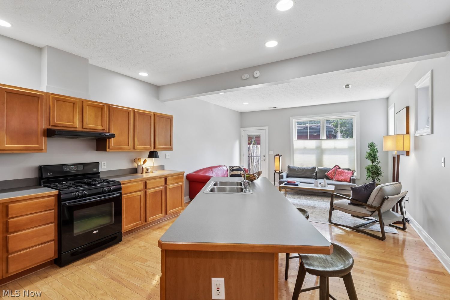 2013 W 58th Street Cleveland OH 44102