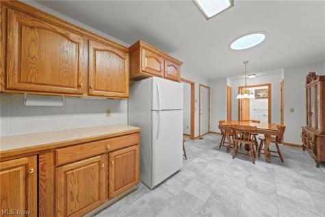 1450 Cove Street NW Uniontown OH 44685