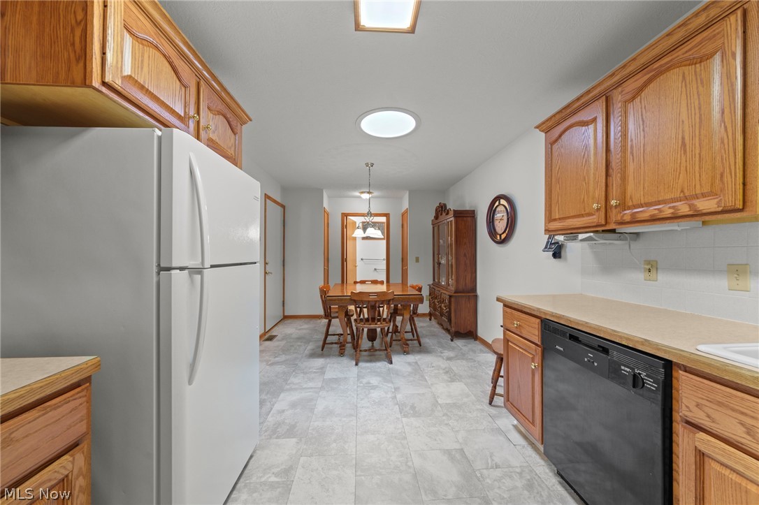 1450 Cove Street NW Uniontown OH 44685