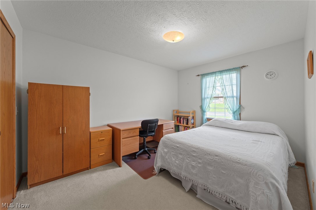 1450 Cove Street NW Uniontown OH 44685