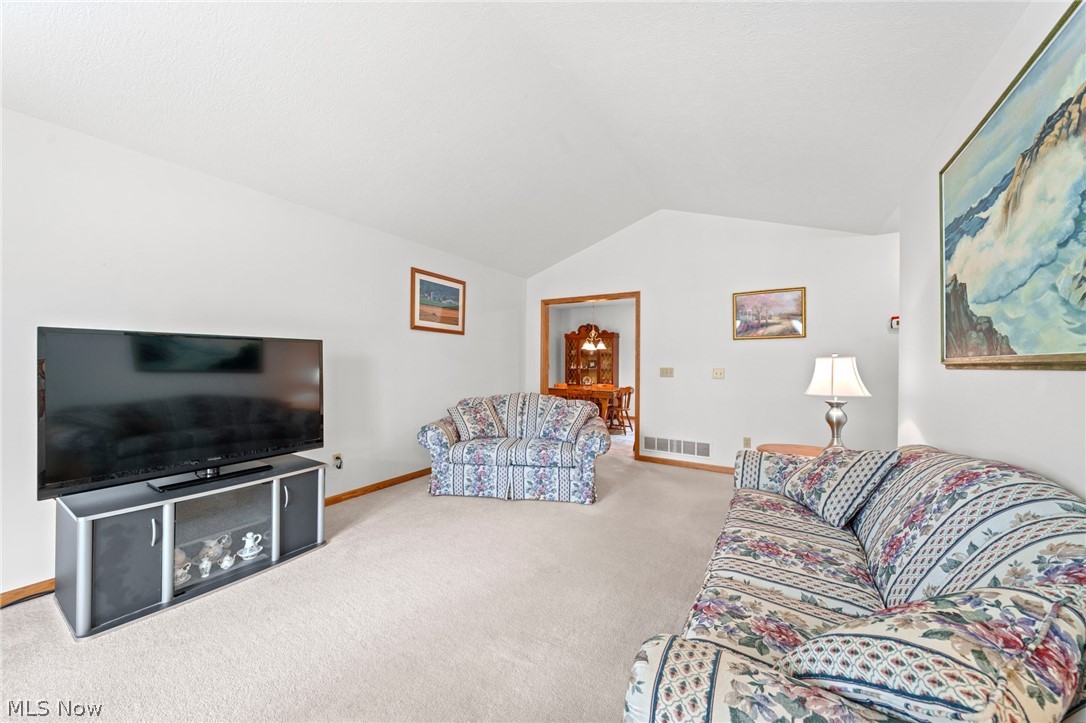1450 Cove Street NW Uniontown OH 44685